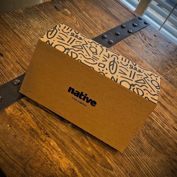 Native Shoes Jefferson Jiffy Black / Shell White - Picture 2 of 9